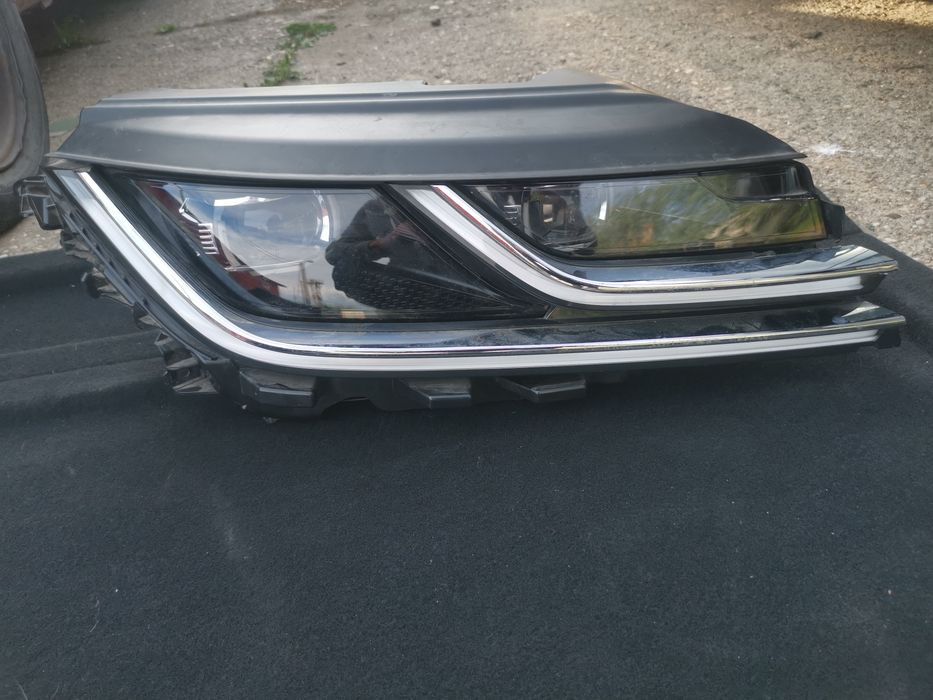 Части за vw arteon калник фар решетка