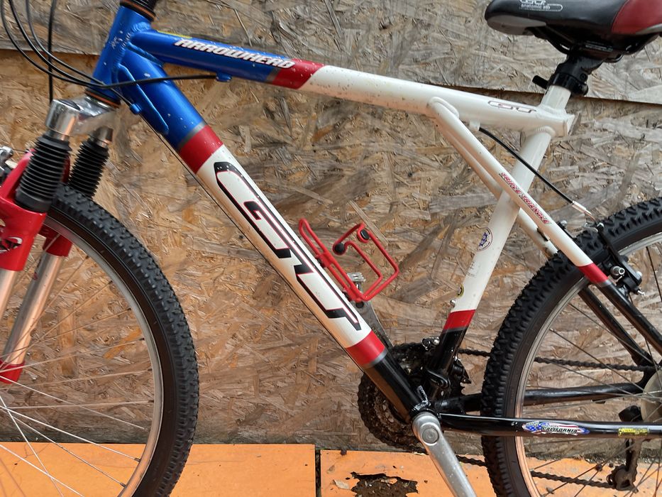 Bicicleta gt cadru aluminiu roti 26”