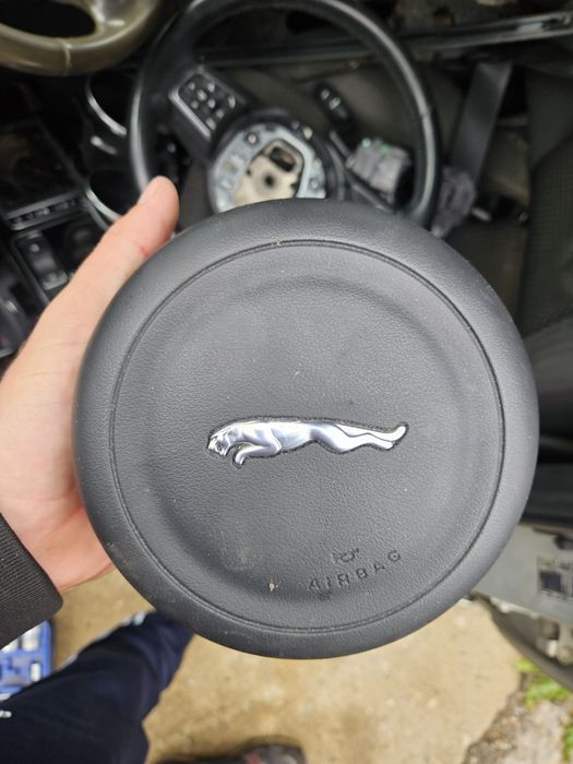 Аербег за волана за Qguar XE 2016