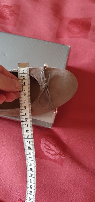 Balerini  piele naturala intoarsa Ara 37 bej noi