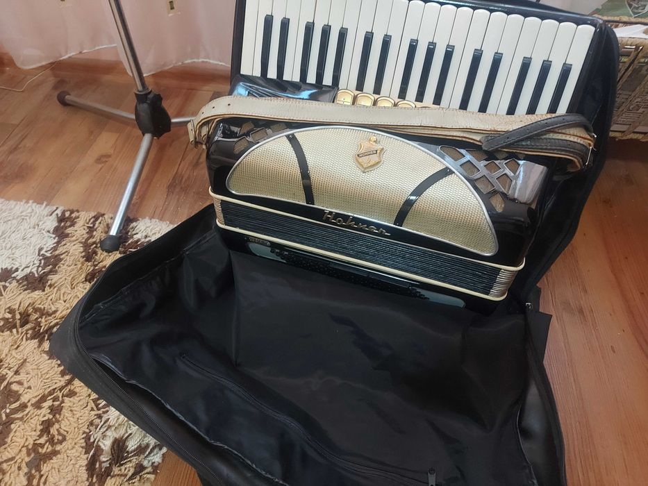 Hohner Lucia 2 80баса