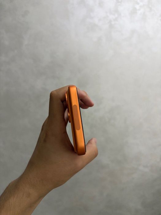iPhone 17 Pro Max (Orange)