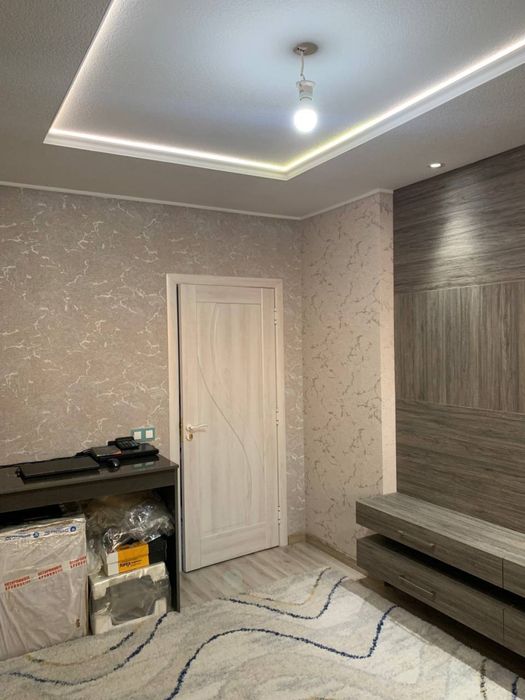 Срочно 2 хоналик кв сотилади