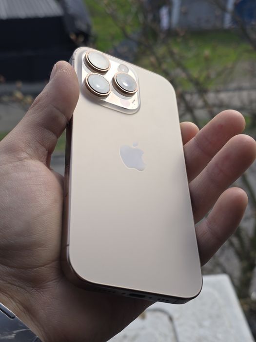 iPhone 16 Pro 128GB Gold | Baterie 92% | Cutie & Cablu Nefolosit