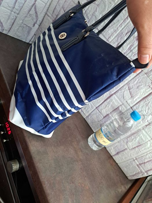 дамска чанта,Tommy Hilfiger голяма синя торба