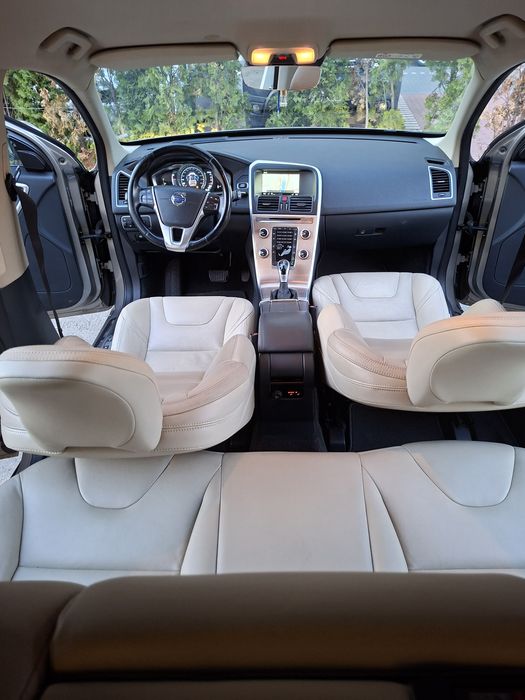 Proprietar Vand  Volvo xc60 4x4
