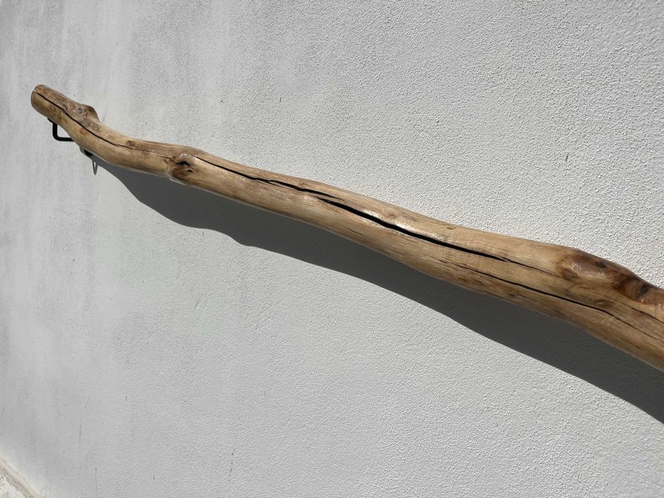 Mana curenta din lemn ( scara  / casa scarii / balustrada / rustic )