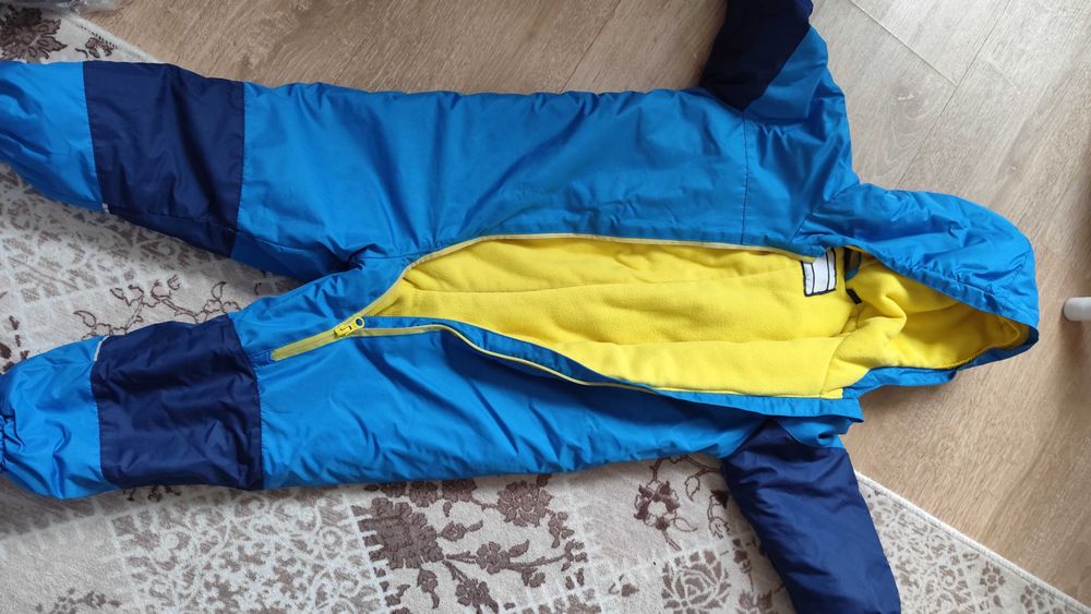 Всичко по 10 лв!!! Детски якета, космонавти различни размери