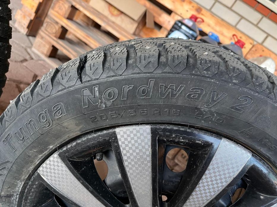 Продаю Зимние шины