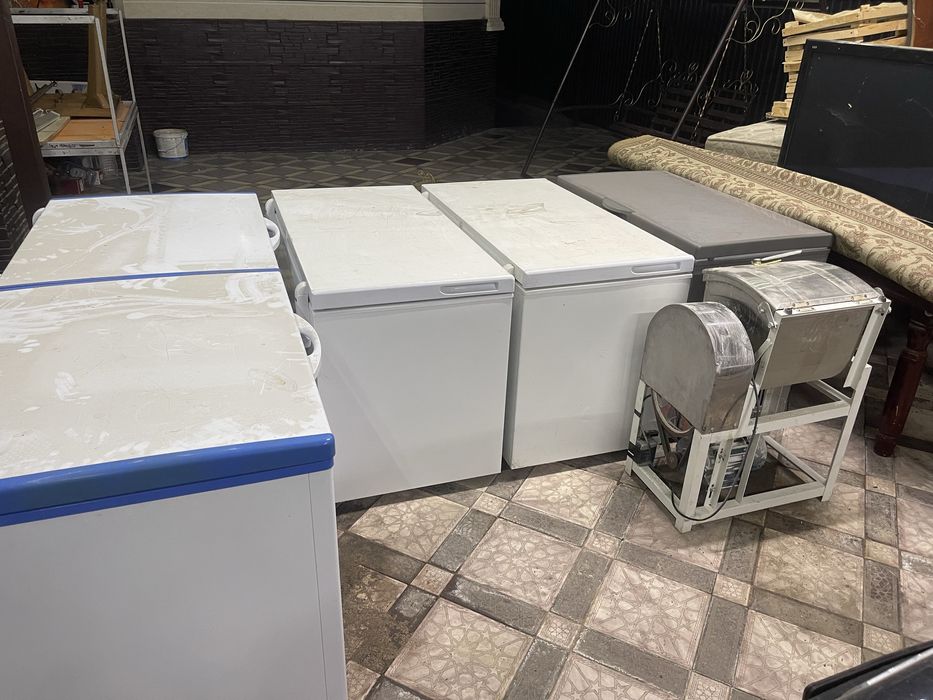 Продам морозильник