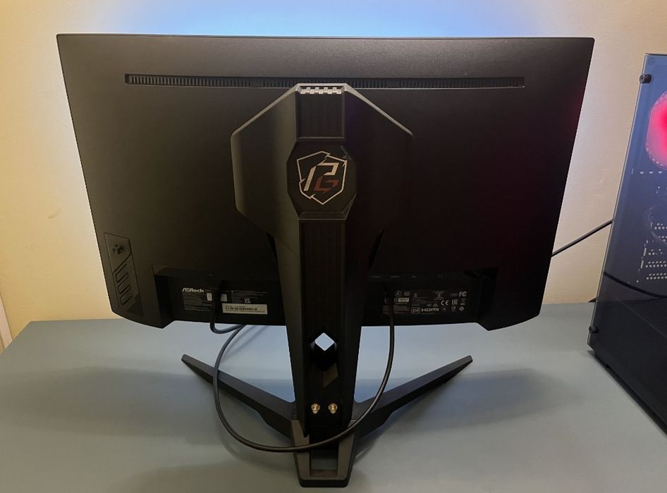 Геймърски монитор Phantom 27” 144Hz QHD