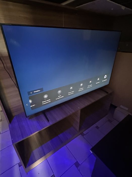 продам Телевизор Samsung 65 диагональ