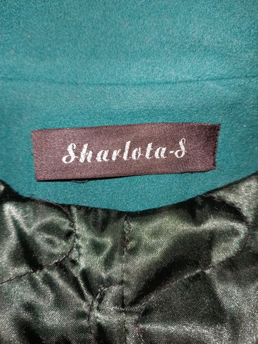 Срочно продам новый оригинал турецкий женская пальто sharlota