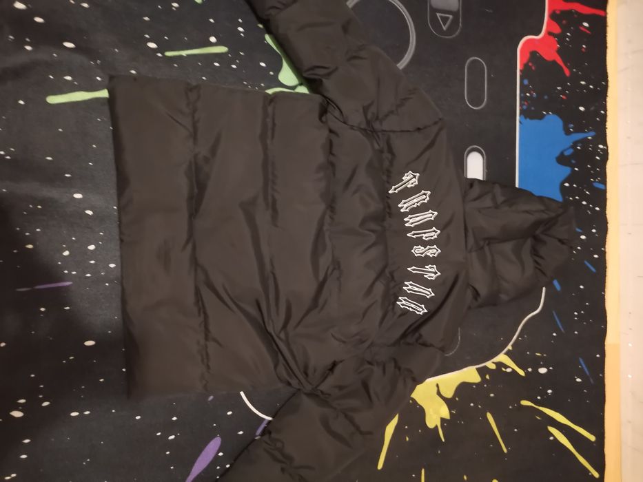 Vând geaca TRAPSTAR