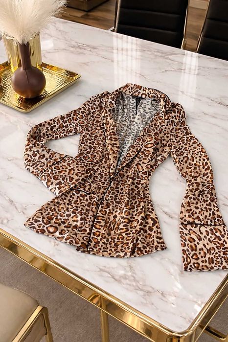 тигрова сатенена риза от плътен дебел сатен без копчета кафява с дълъг ръкав