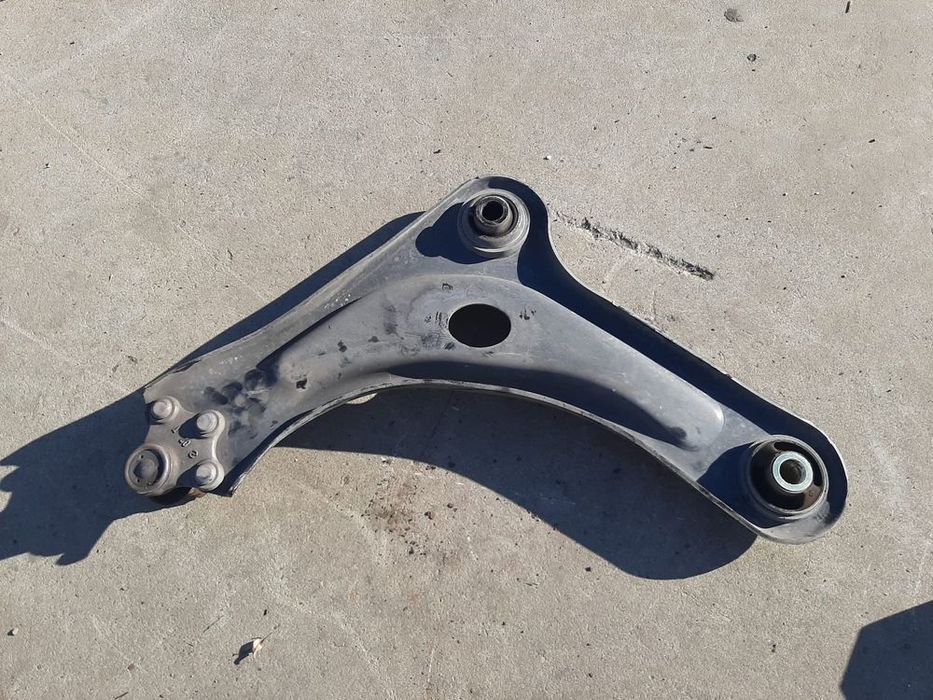 brat bascula dreapta fata 1.2 b citroen c3 3 sx
