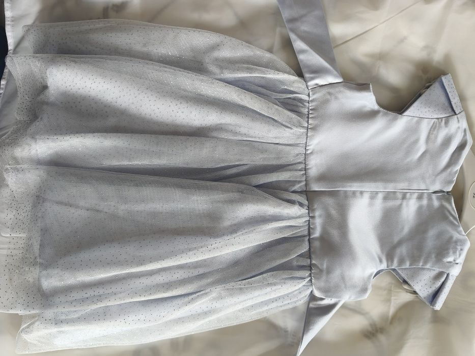 Платье праздничное на 2-3 года