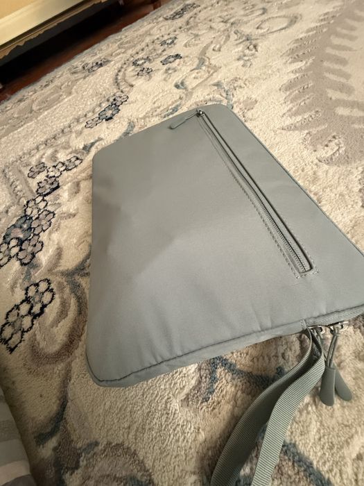 Продаю MacBook Air M2, 2022: