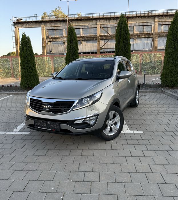 KIA Sportage 2011 — imagine 2