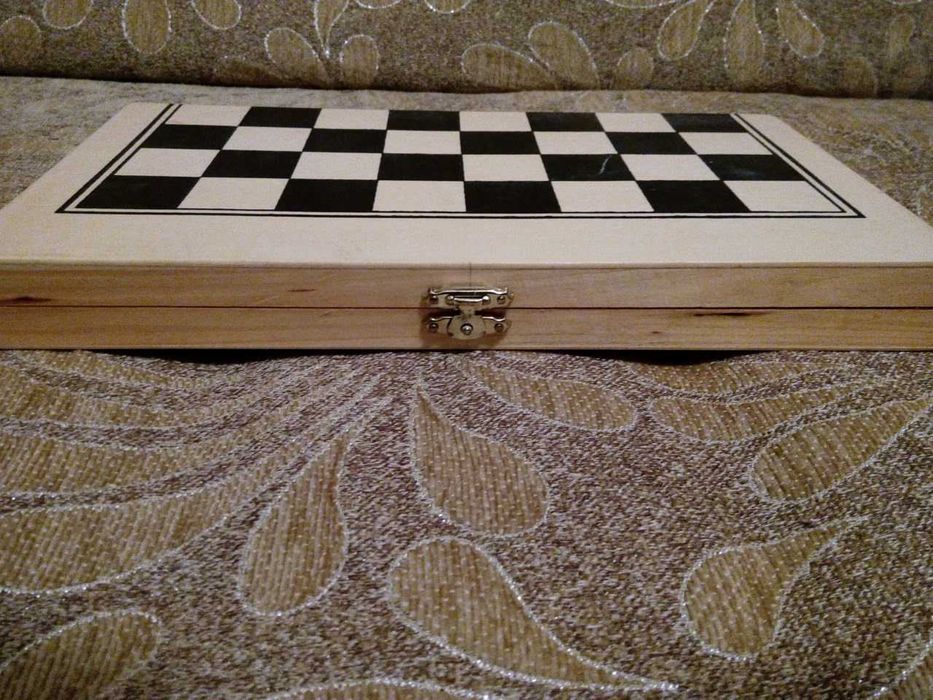 шахматы,шашки,нарды (3 в 1)