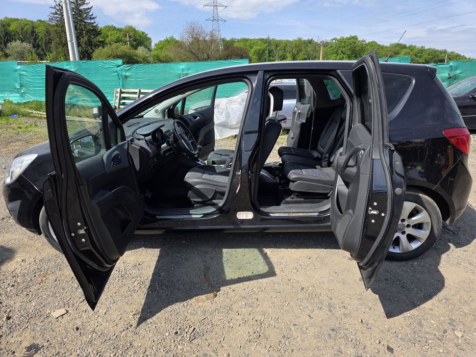 Vand Opel Meriva 1.4 benzina euro 5 / 117000km