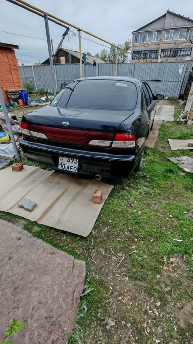 Nissan Cefiro 1995 год