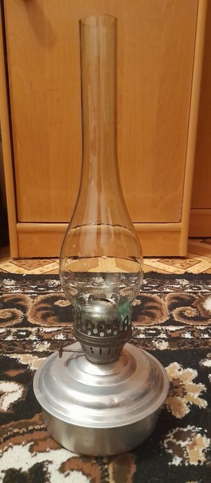 Продам керосиновую лампу