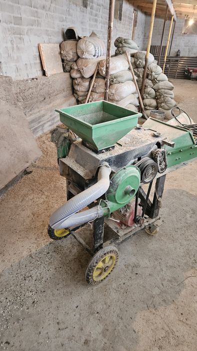 Продам дробилку для зерна