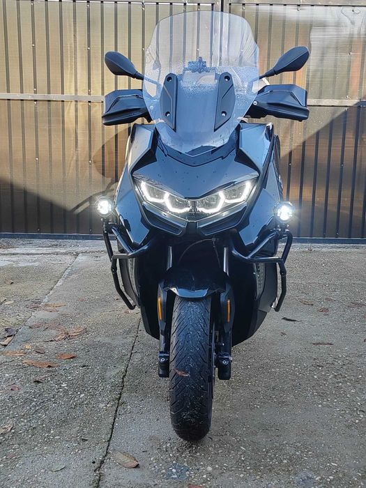 Proiectoare moto, scuter, BMW  Honda  Yamaha Suzuki KTM CF MOTO