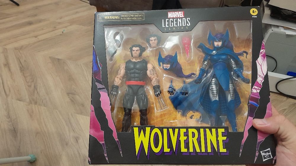 Продам фигурки Марвел , Marvel (Росомаха и Псайлок)