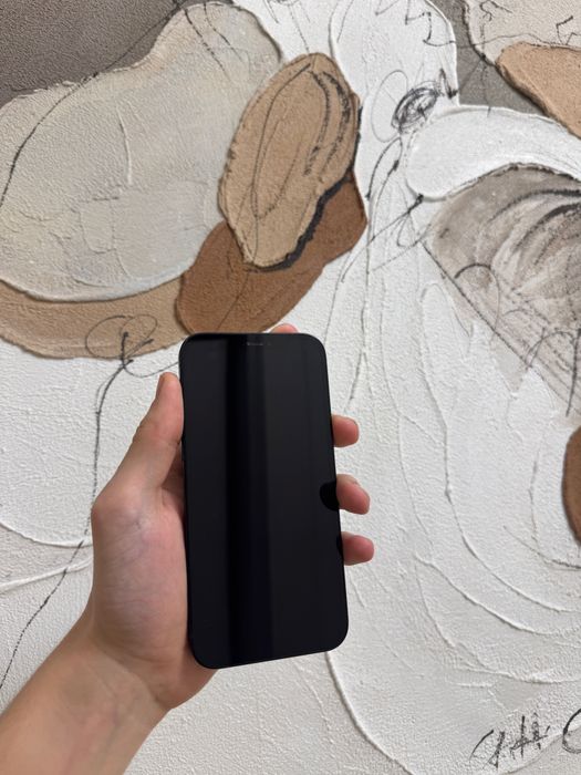 Iphone 12 в идеальном состоянии