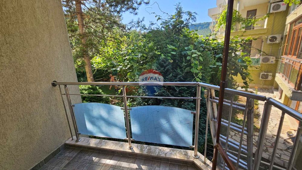 Продава се Тристаен апартамент в с. Топола, Област Добрич - 78 кв.м за 1142 €/кв.м - Снимка #9