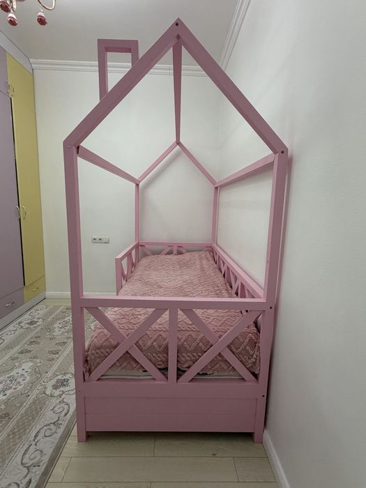 Продаю детскую кровать
