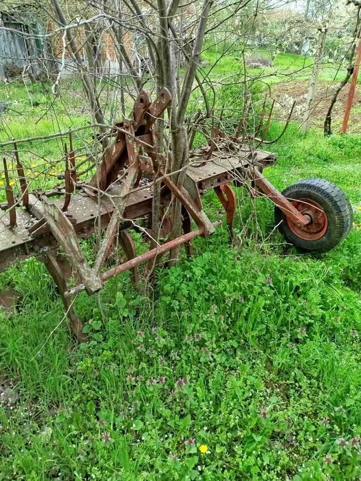 Разпродажба на селскостопанска техника