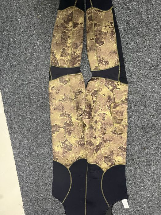 Костюм для подводной охоты