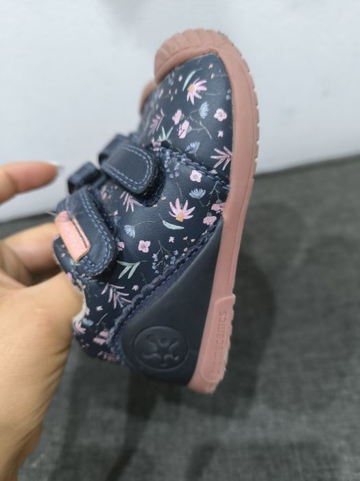 Sneakers biomecanics mărimea 21 imblanite cu lână, perfect pt toamna iarna