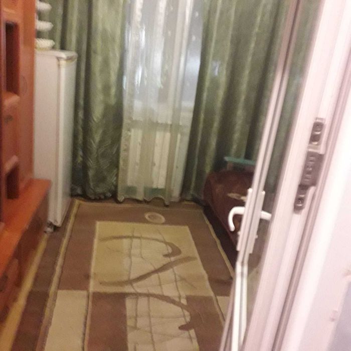 Inchiriez garsoniera - etaj 1 - 160 euro