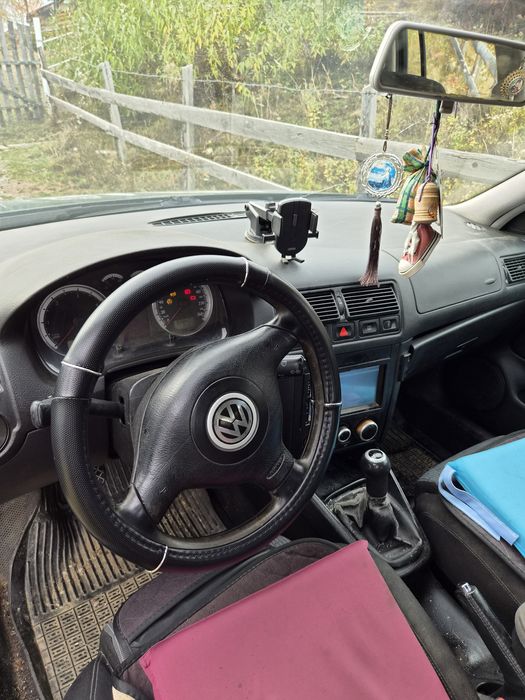 Volkswagen Golf 2003 diesel, 845 € — imagine 4