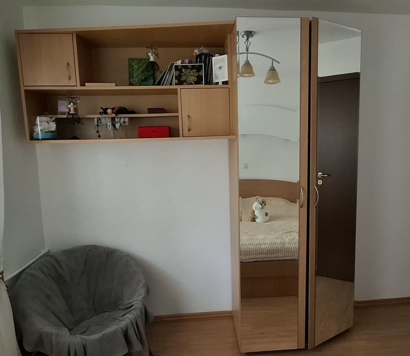 Sifonier si dulap suspendat