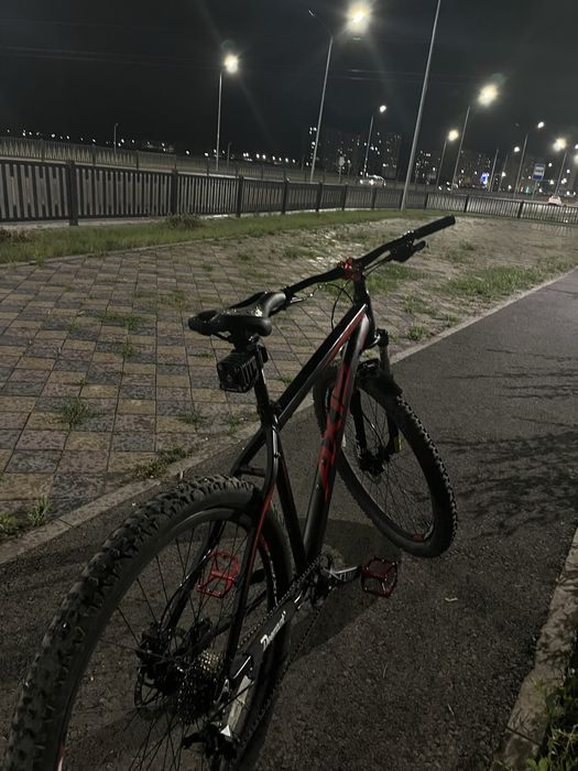 Срочно продаю кастом велосипед AXIS !!!