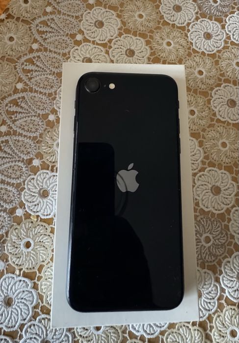 iphone SE 3  128 gb