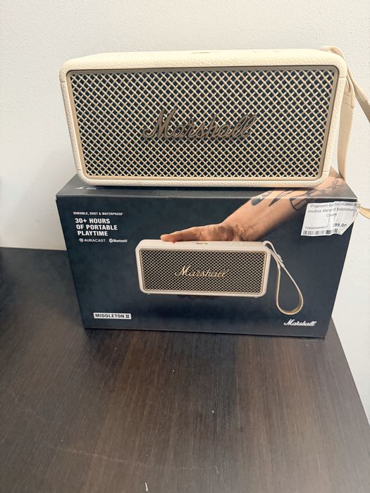 Marshall Middleton 2 cream