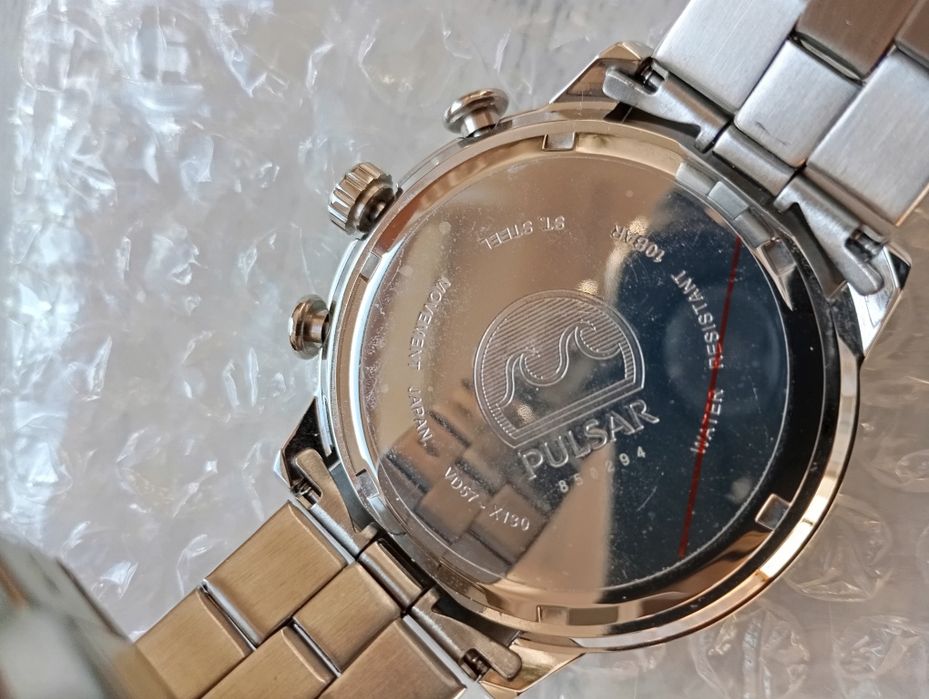 Ceas bărbătesc nou cu eticheta Pulsar chronograf