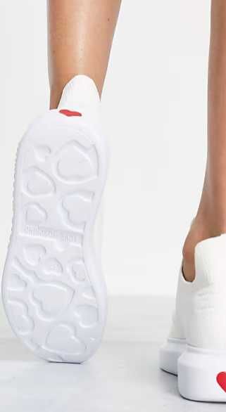 Sneakers Love Moschino masura 38 redus 70 %