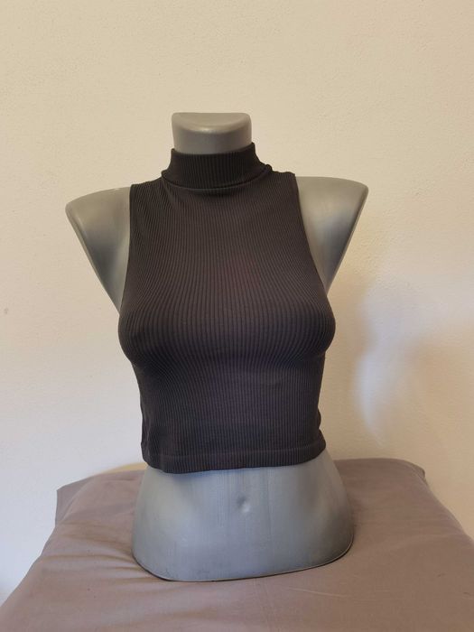 Lot Haine marimea XS 20 bucati majoritatea cu eticheta