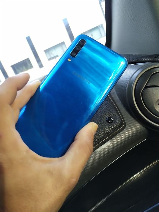 Samsung galaxy a50