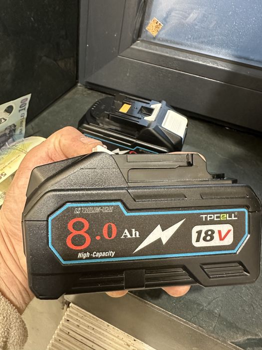 Acumulator makita 8Ah