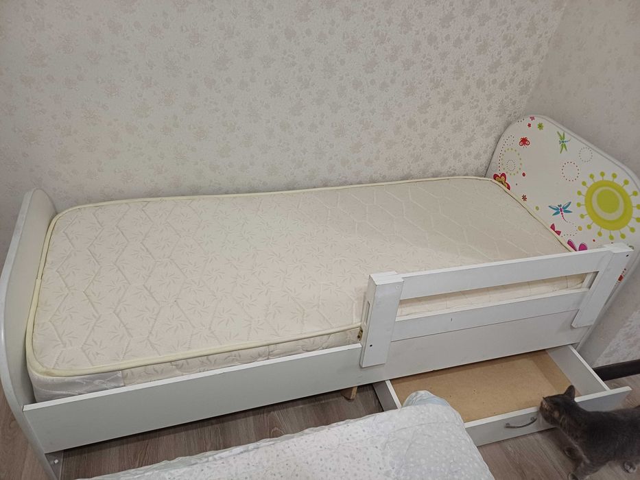 Кровать детская *