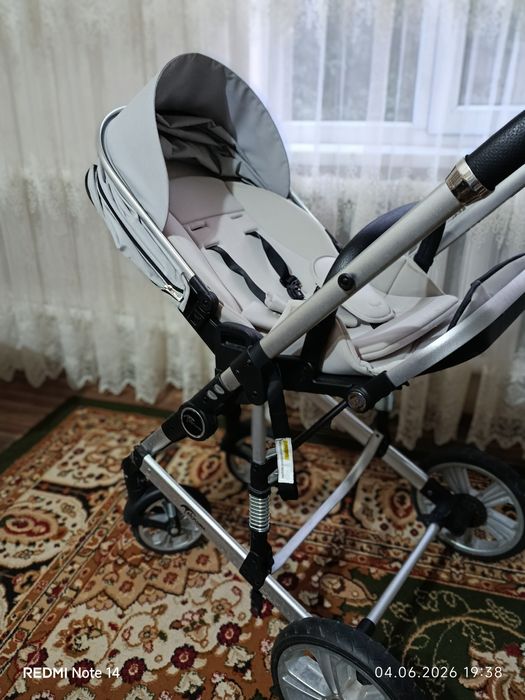 Продам коляску прогулочную