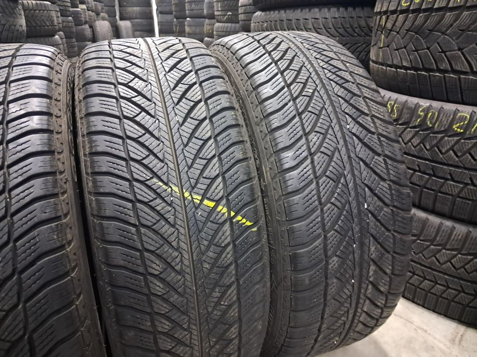 Anvelope second iarna 205 50 R17 Goodyear RFT * 7mm